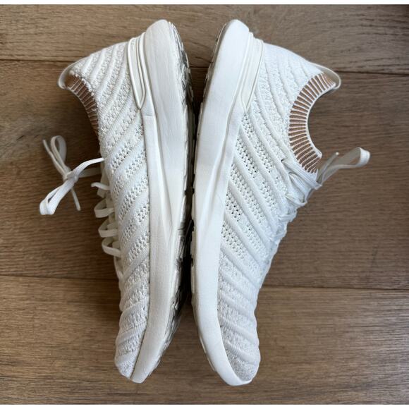 Women's APL TechLoom Wave Sneaker White Sz 8 Classic Athleisure Running Trainers - Picture 6 of 9